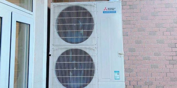 一拖五家裝中央空調(diào)室外機(jī)安裝注意事項(xiàng)