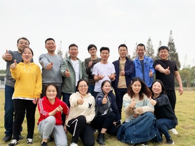 越邦機(jī)電團(tuán)隊(duì)活動(dòng)合照