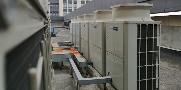 10匹中央空調多少錢？