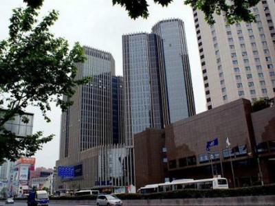 中金國際廣場(chǎng)中央空調(diào)清洗維護(hù)工程