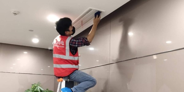 商用中央空調清洗維保