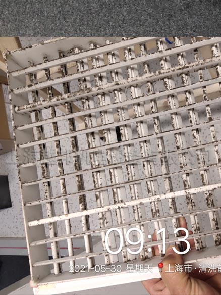 中央空調風口清洗前